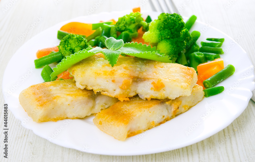 fried fish with vegetables fried fish with vegetables