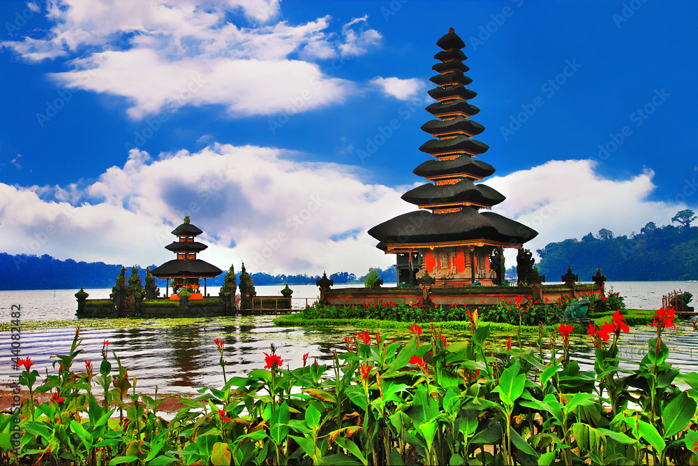 Pura Ulun Danu Bratan Temple, Bali, Indonesia Pura Ulun Danu Bratan Temple, Bali, Indonesia