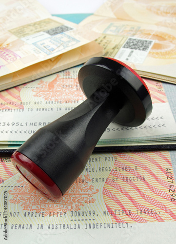Obraz na płótnie immigration visa and rubber stamp