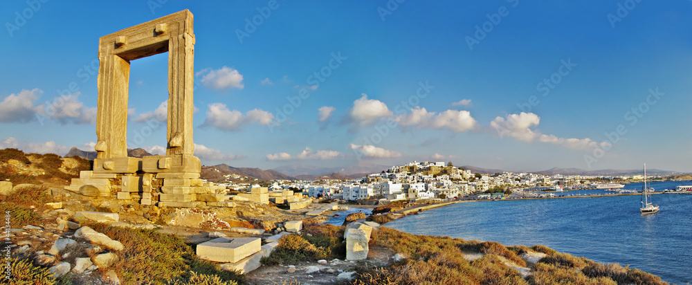 panorama of Naxos island, Greece - obrazy, fototapety, plakaty 
