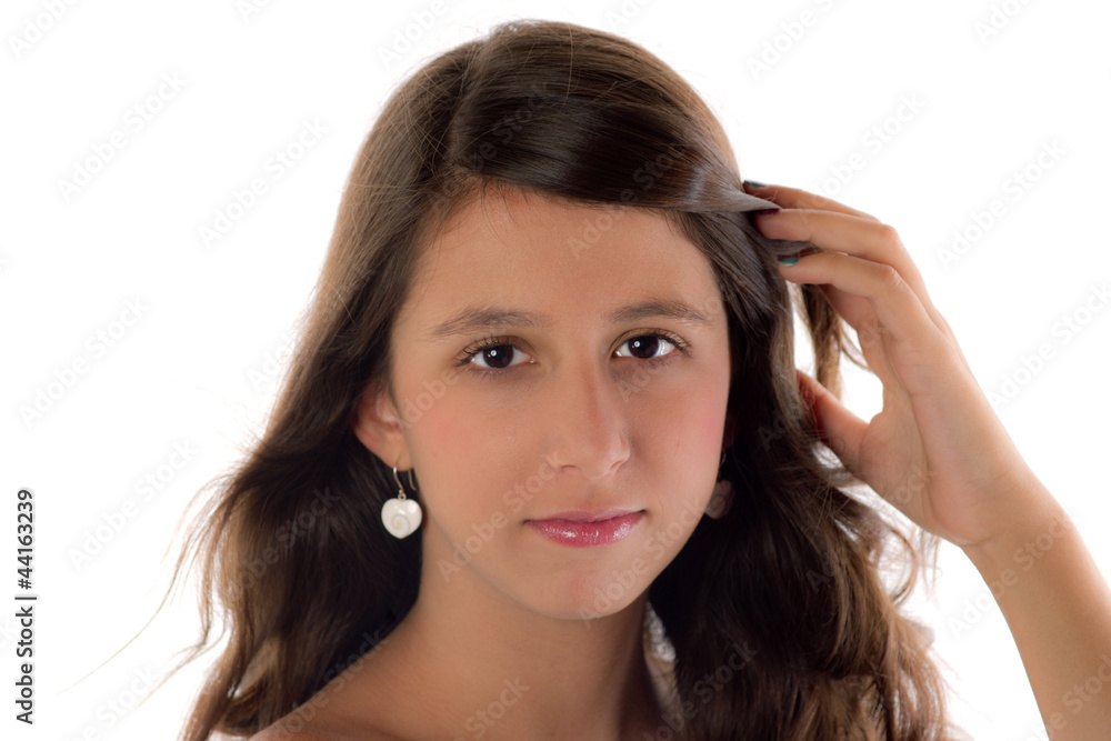portrait d'une ravissante femme brune portrait d'une ravissante femme brune