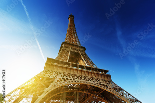 Eiffel Tower, Paris, France © Iakov Kalinin