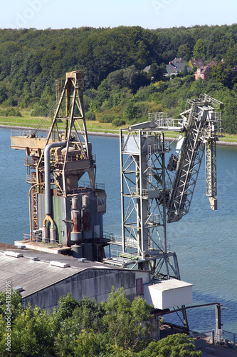 Verladestation für Getreide am Kiel Kanal photo