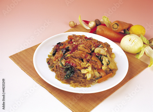 steamed chicken with vegetables and hot pepper paste