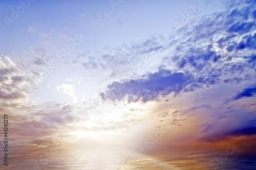 Принти на полотні The morning sky and the sea, the sun leaves from overseas.1.
