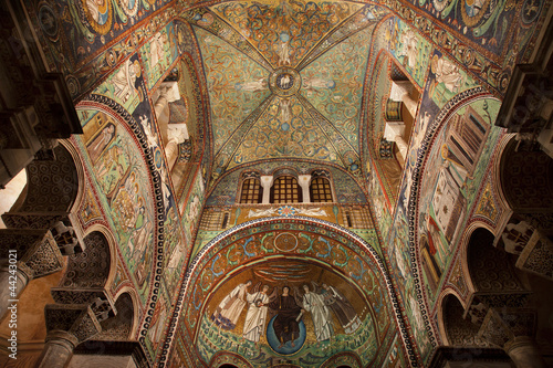 Mosaicos (Basilica de San VItale,Ravenna) photo