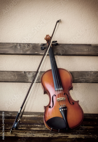 Old violin © silent_47