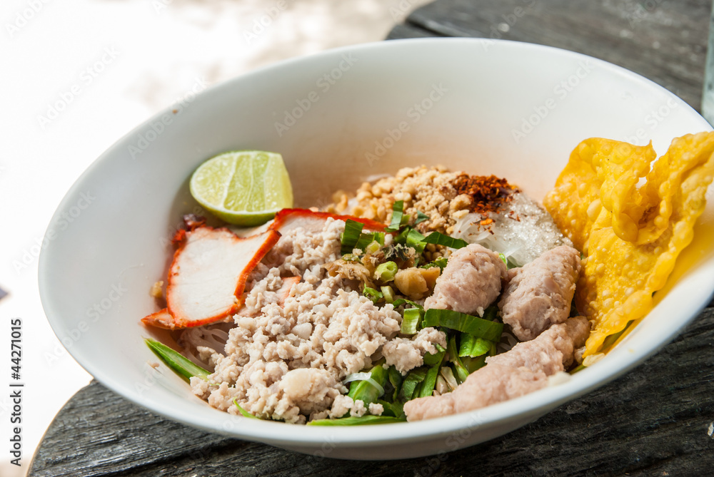 Thai style noodle- Sukhothai noodles Thai style noodle- Sukhothai noodles