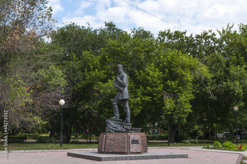 Памятник художнику Врубелю