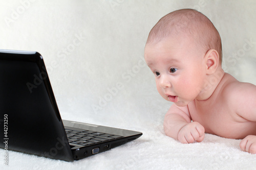 baby interesting laptop