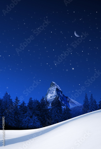 Winternacht beim Matterhorn