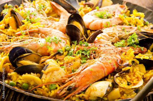 Fotografi Paella mit Meeresfrüchten