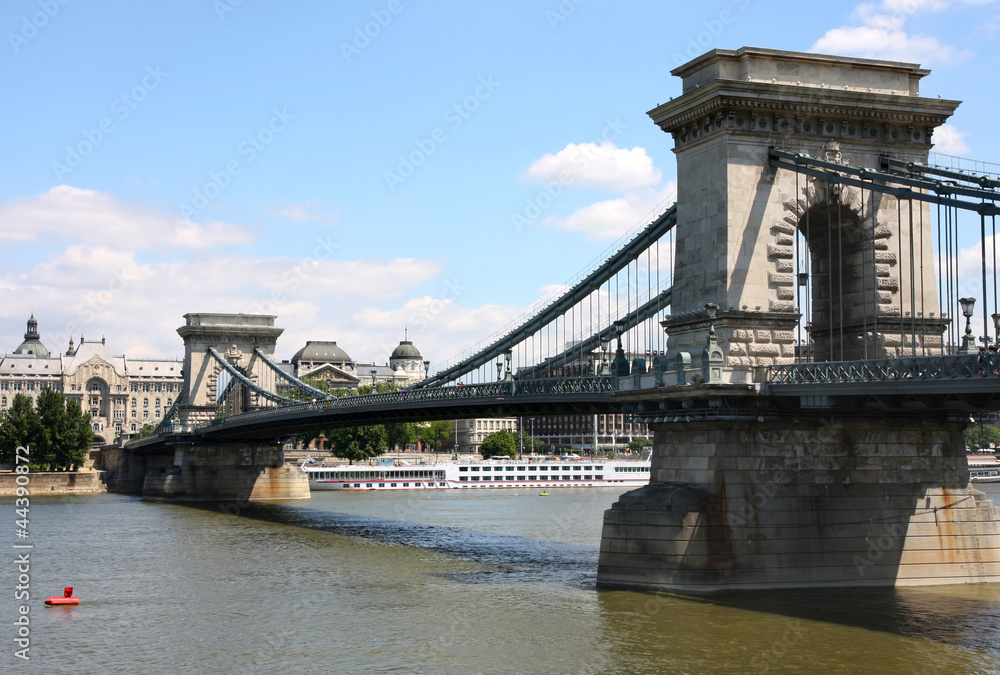 Obraz premium chain bridge in Budapest, Hungary