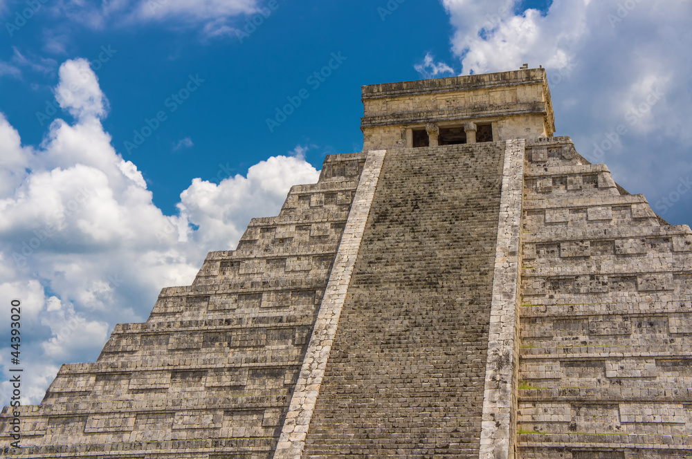 Mayan pyramid at Chichen Itza