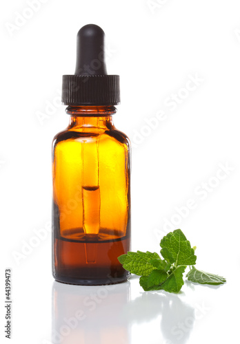 Herbal medicine dropper bottle