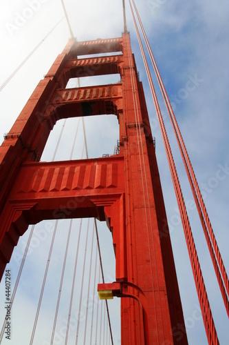 Fototapeta Naklejka Na Ścianę i Meble -  Golden Gate Bridge tower