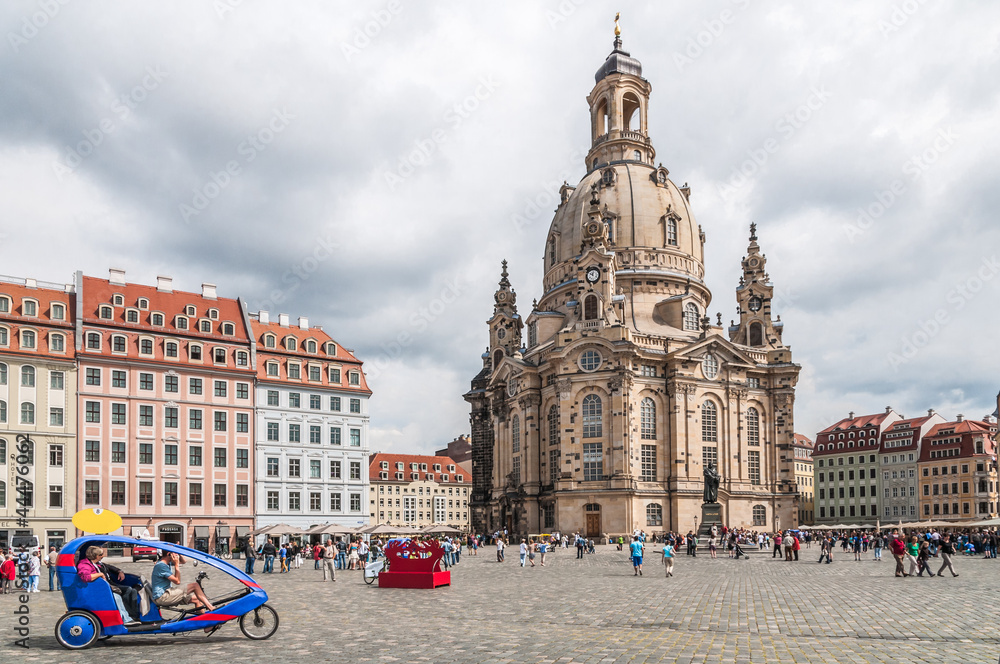 Obraz premium Dresden Altstadt - Frauenkirche mit Neumarkt
