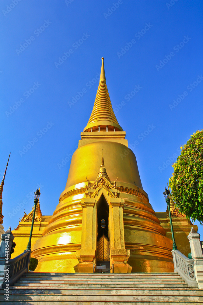 Naklejka premium Pagoda at Wat Phra Kaew, Thailand
