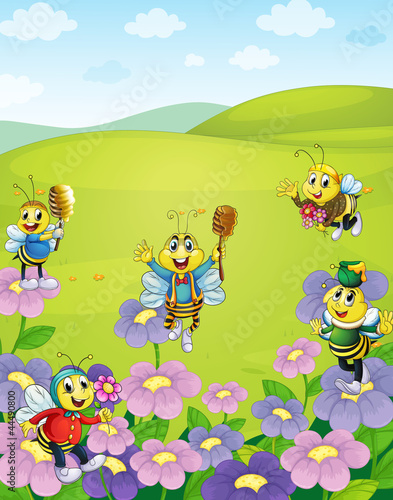 honey bees in nature © GraphicsRF