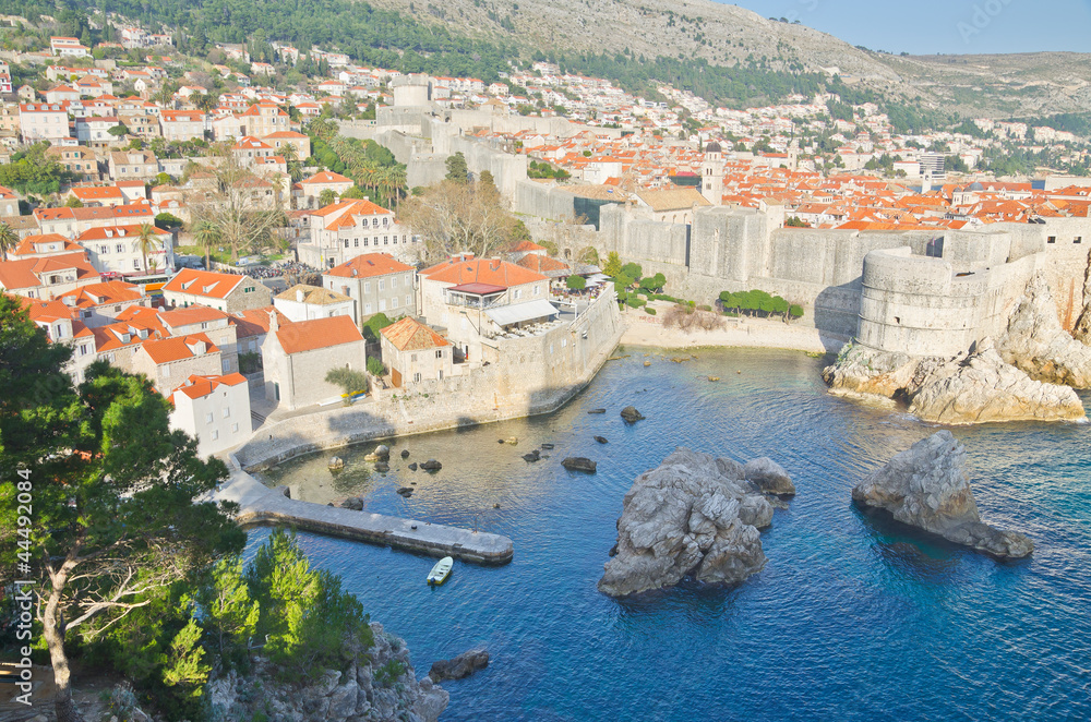 Amazing Dubrovnik Defensive Wall Built on Cliff