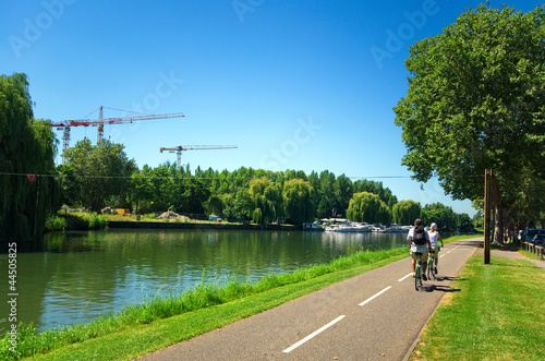Konstfotografi Piste cyclable le long du canal de la Bruche à Strasbourg