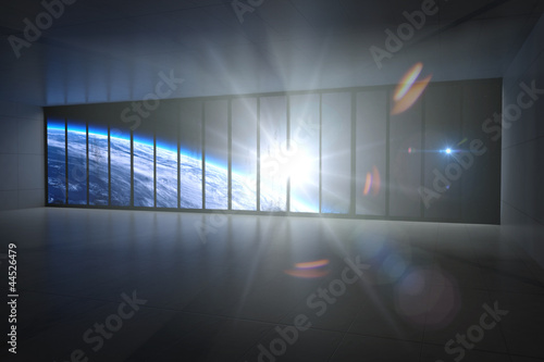 Blick auf Planet Erde aus Panorama-Kabine im Raumschiff