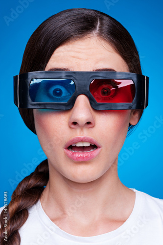 woman watching 3d film