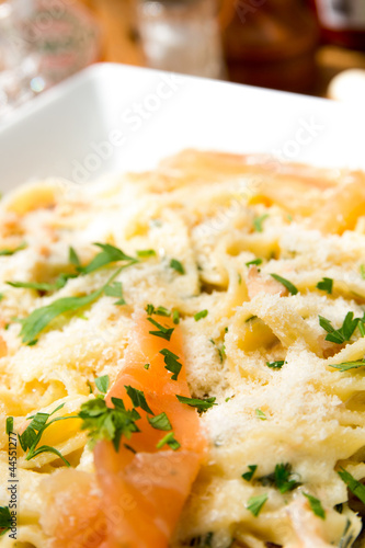 Wallpaper Mural pasta and smoked salmon Torontodigital.ca