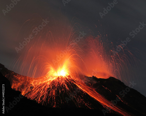 Canvas Print Vulkanausbruch, Eruption bei Nacht