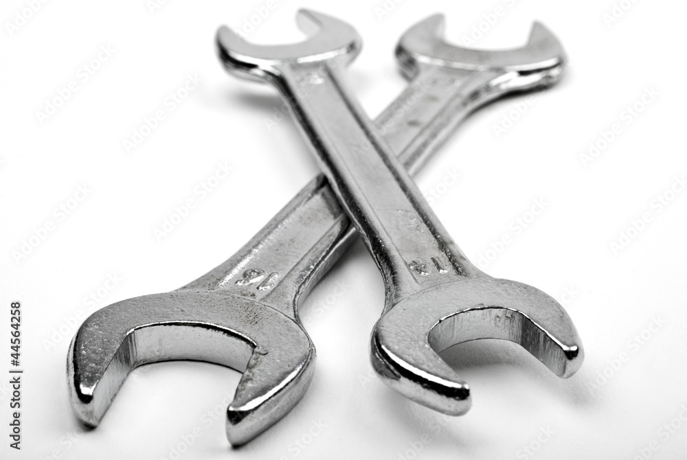Spanners Spanners