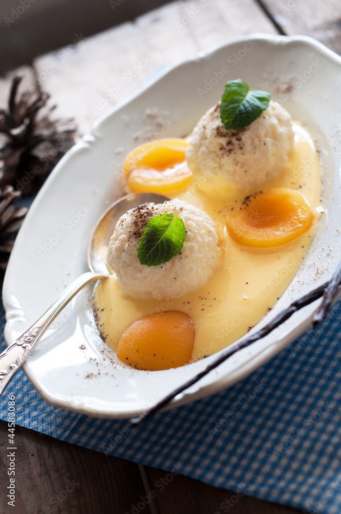 Marillenknödel Marillenknödel