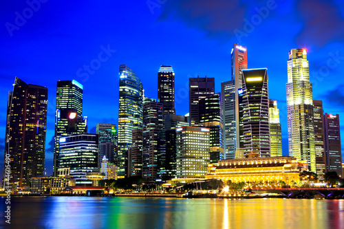 Singapore skyline © leungchopan
