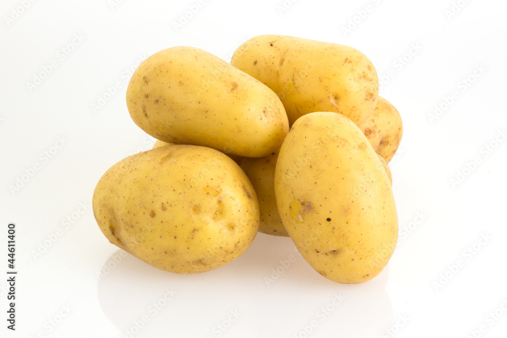 potatoes isolated on white background potatoes isolated on white background