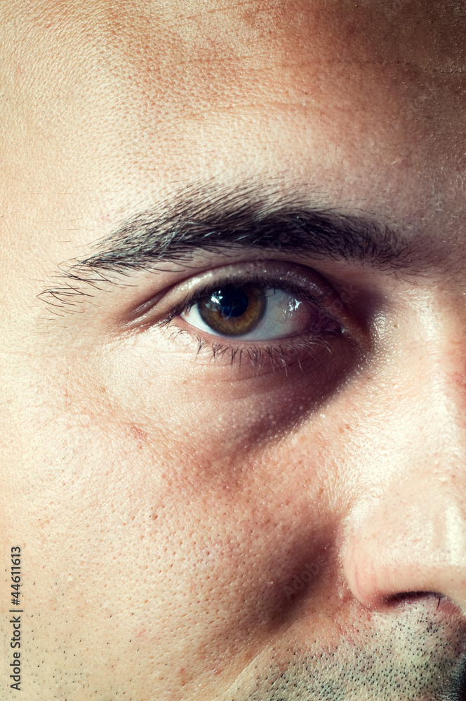 Fototapeta premium Brown male eye