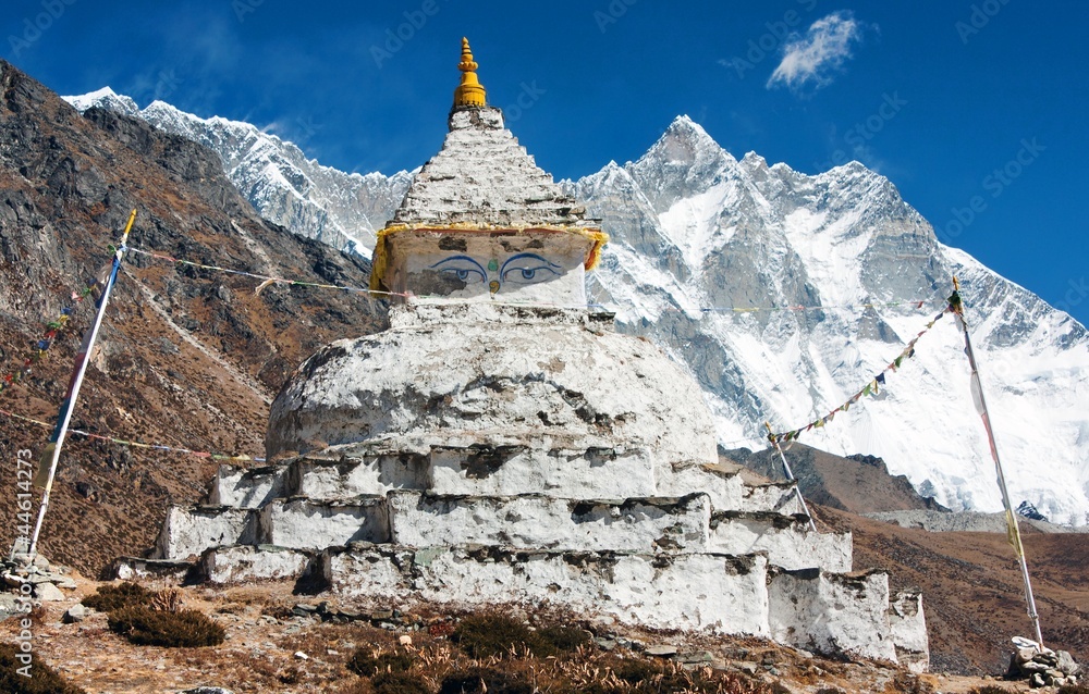 buddhist stupa with mount Lhotse - way to everest base camp
