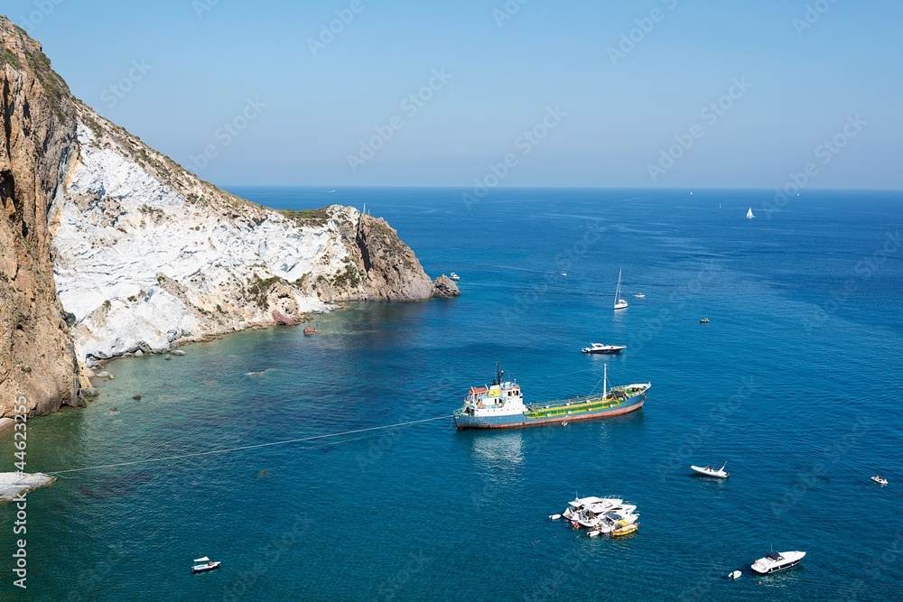 Foto Stock Cala Gaetano, Ponza | Adobe Stock