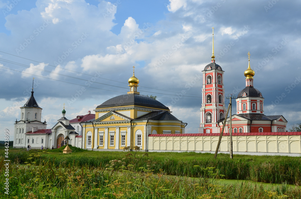 Троице-Сергиев Варницкий монастырь в Ростове.