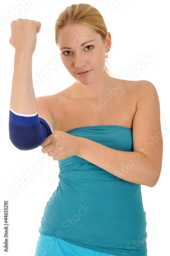 Junge Frau mit Bandage