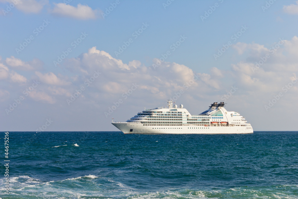 Luxury cruise liner