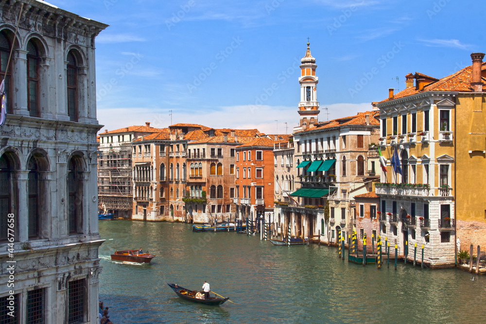 Naklejka premium Blick von der Rialtobrücke auf den Canale Grande in Venedig