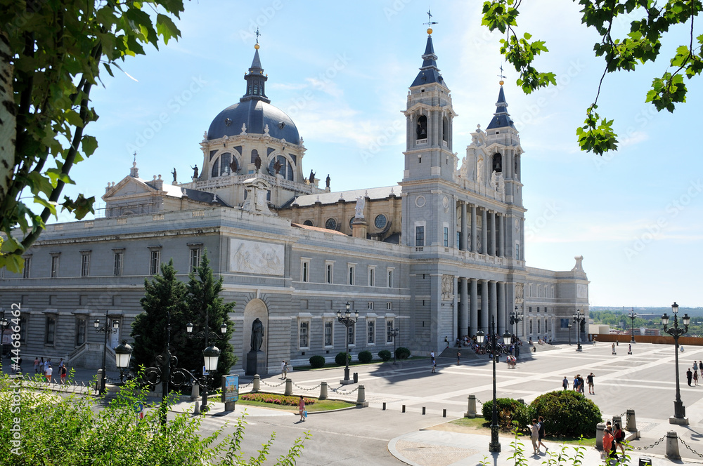 Obraz premium Catedral de la Almudena de Madrid