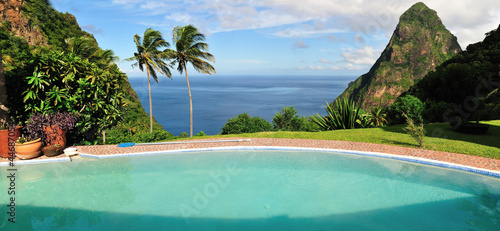 Welcome to St. Lucia © raularosa