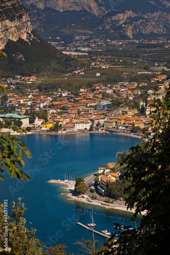 Fototapeta Naklejka Na Ścianę i Meble -  Arco, Riva und Nago-Torbole am Lago di Garda