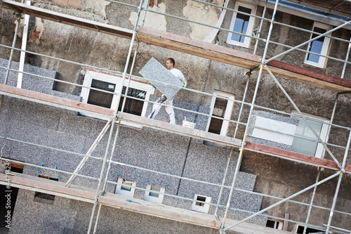 mounting thermal insulation boards photo