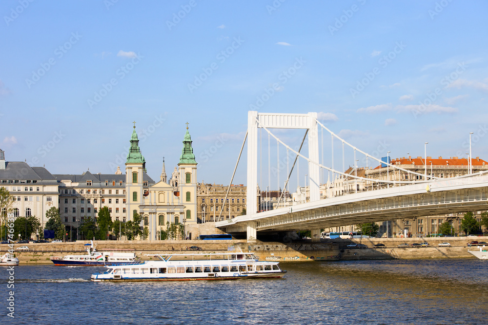 Fototapeta premium City of Budapest in Hungary