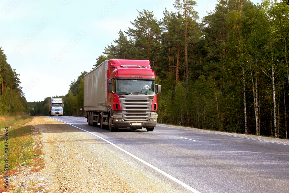 Two trailers go on highway