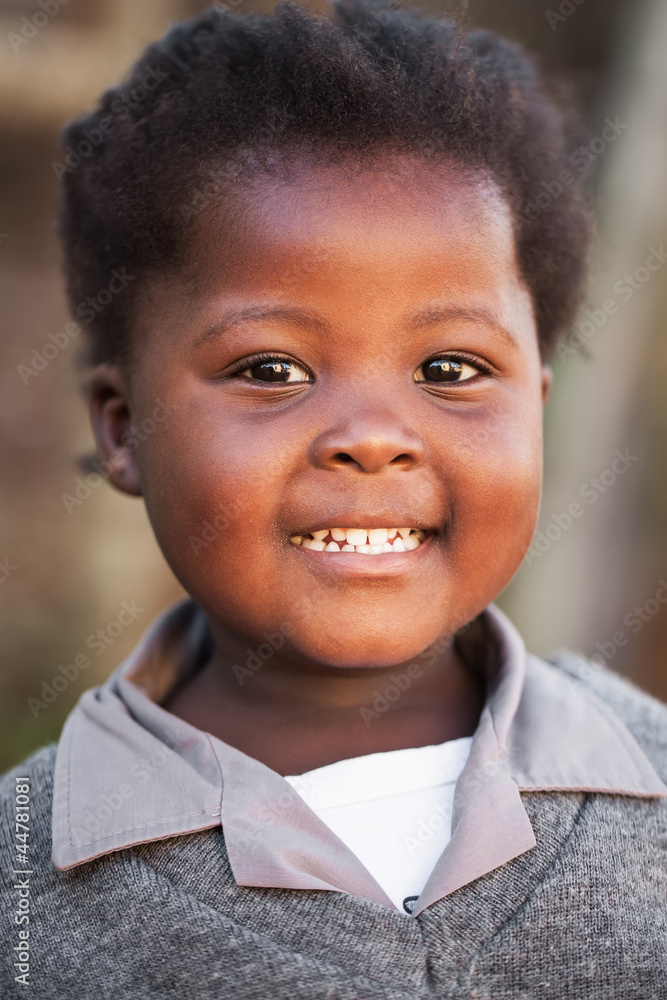 Naklejka premium Portrait of a little girl