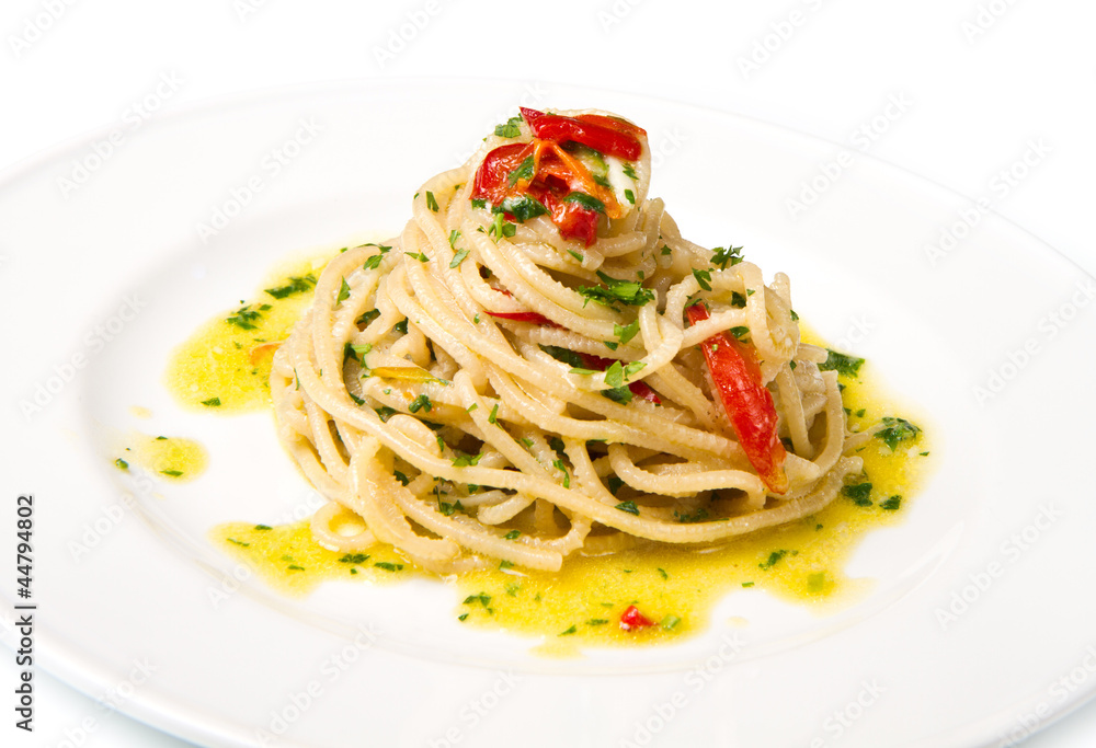 spaghettoni, aglio, olio e peperoncino