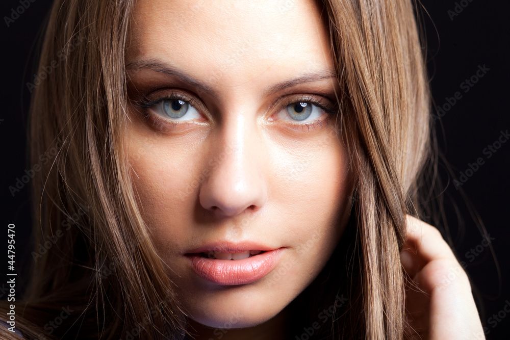 Fashion brunette Fashion brunette