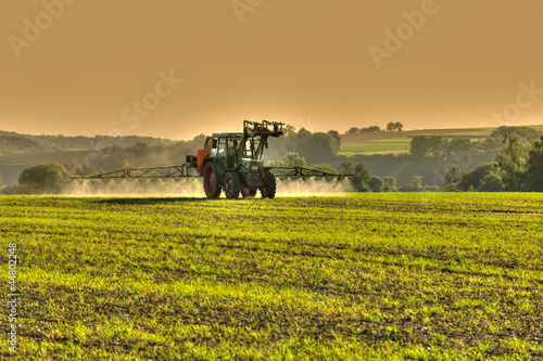 traktor bei der arbeit 3